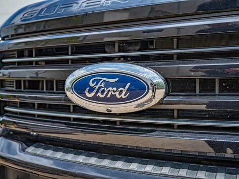 Used 2025 Ford F250 Platinum AWD/4WD image 12