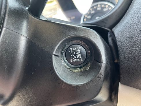 Used 2018 Jeep Renegade Limited AWD/4WD image 30