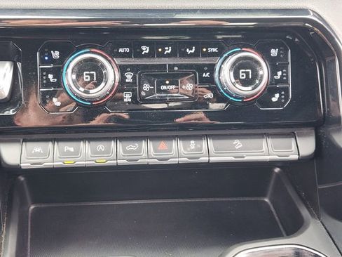 Used 2024 GMC Sierra 1500 AT4 w/ Technology Package AWD/4WD image 20