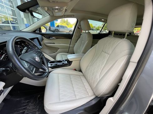 Used 2023 Buick Envision Avenir FWD image 23