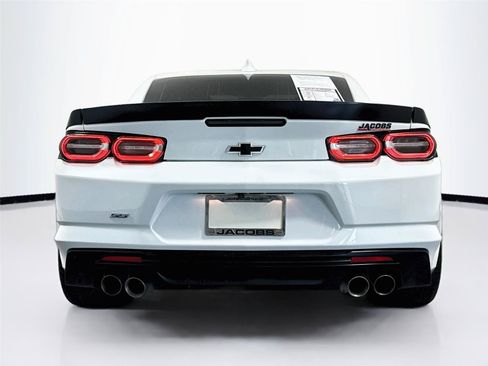 Used 2023 Chevrolet Camaro SS RWD image 4