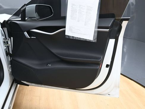 Used 2020 Tesla Model S Performance AWD/4WD image 37