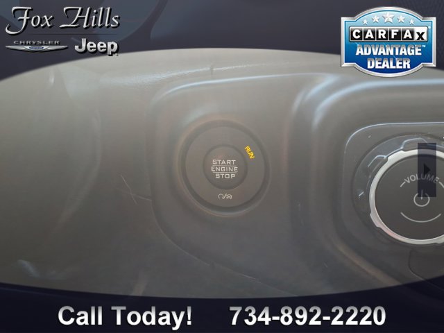Used 2019 Jeep Wrangler Unlimited Rubicon w/ Dual Top Group AWD/4WD image 23