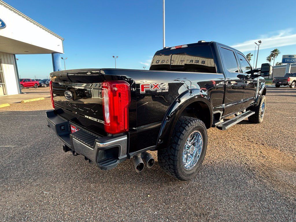 Used 2024 Ford F250 XLT w/ FX4 Off-Road Package AWD/4WD image 5