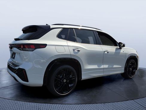 New 2026 Volkswagen Tiguan SE R-Line FWD image 5