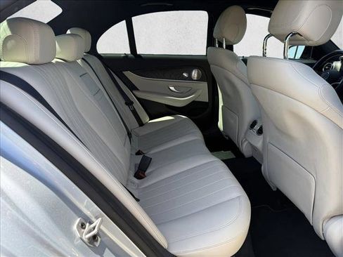Used 2022 Mercedes-Benz E 450 4MATIC Sedan image 21