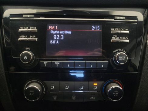 Used 2018 Nissan Rogue Sport S w/ S Appearance Package image 25