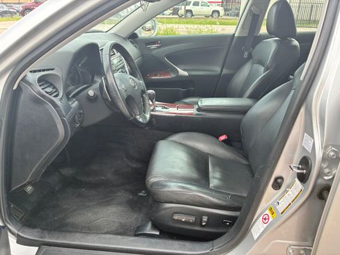 Used 2008 Lexus IS 250 AWD image 4