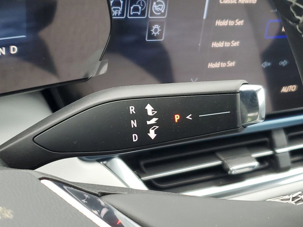 New 2026 Chevrolet Equinox EV LT FWD image 25