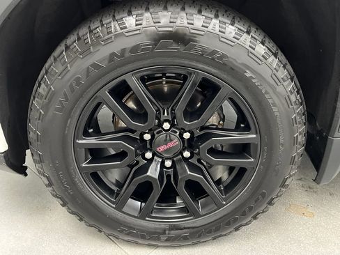 Used 2024 GMC Sierra 1500 Elevation AWD/4WD image 69