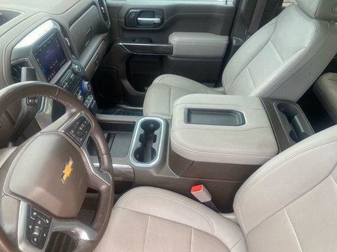 Used 2022 Chevrolet Silverado 2500 LTZ w/ LTZ Convenience Package image 12