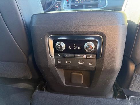 Used 2021 GMC Yukon AT4 w/ AT4 Premium Plus Package AWD/4WD image 22