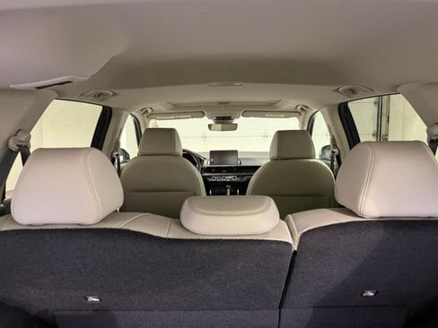 Used 2024 Honda CR-V EX-L image 10
