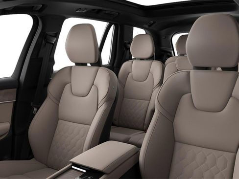 New 2026 Volvo XC90 T8 Plus image 5