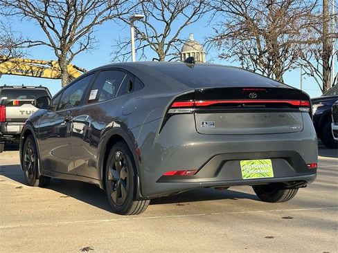 New 2026 Toyota Prius LE image 3