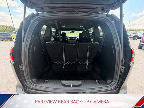 Used 2025 Chrysler Pacifica Select FWD image 8