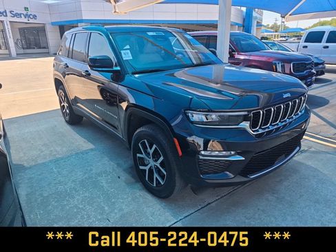 Used 2023 Jeep Grand Cherokee Limited RWD image 24