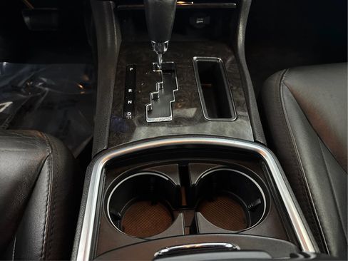 Used 2011 Chrysler 300 Limited image 22