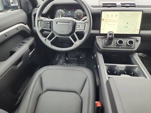 Used 2026 Land Rover Defender 110 S image 4