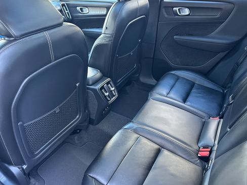 Certified 2023 Volvo XC40 B5 Plus w/ Protection Package Premier image 13