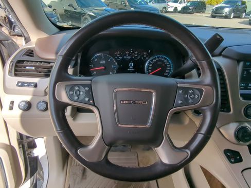 Used 2018 GMC Yukon Denali w/ Denali Ultimate Package image 29