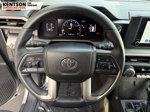 Used 2025 Toyota 4Runner SR5 image 14