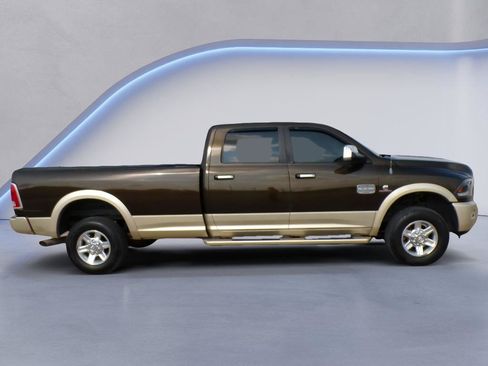 Used 2013 RAM 2500 Longhorn w/ Convenience Group AWD/4WD image 3
