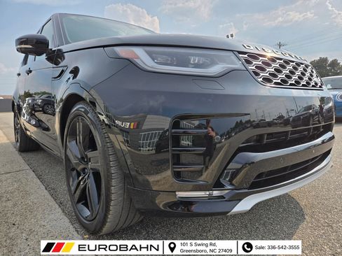 Used 2024 Land Rover Discovery Metropolitan Edition AWD/4WD image 24