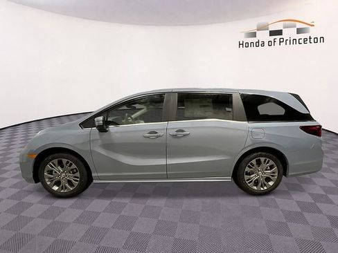 New 2026 Honda Odyssey Touring image 6