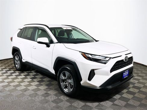 Certified 2025 Toyota RAV4 XLE image 1