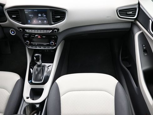 Used 2018 Hyundai Ioniq Blue FWD image 36