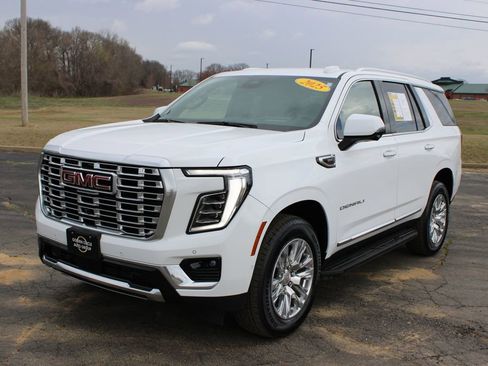 Used 2025 GMC Yukon Denali image 4