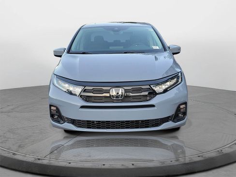 New 2026 Honda Odyssey Touring image 2