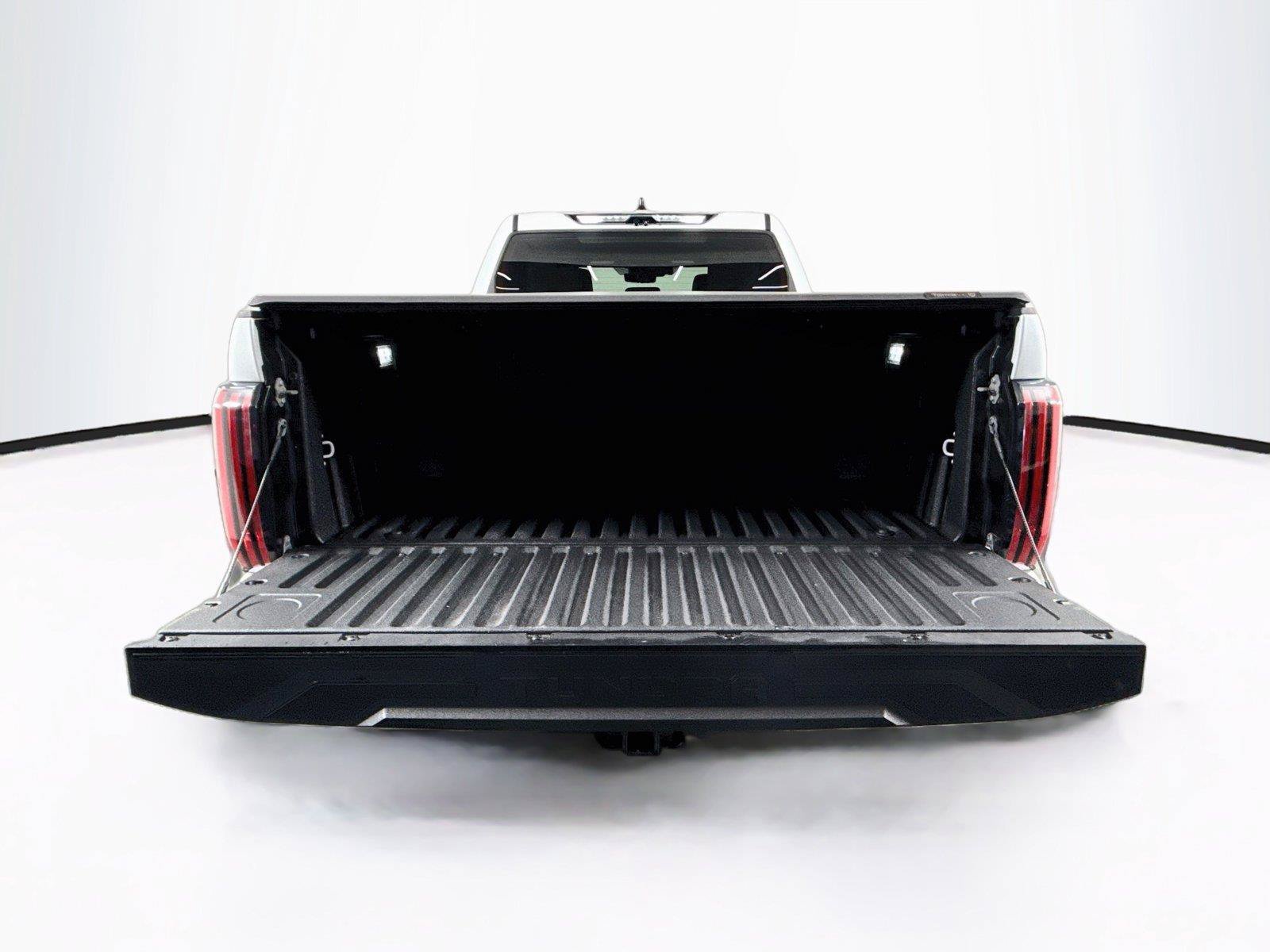 Used 2023 Toyota Tundra Platinum AWD/4WD image 39