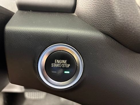 Used 2020 GMC Terrain SLT FWD image 31