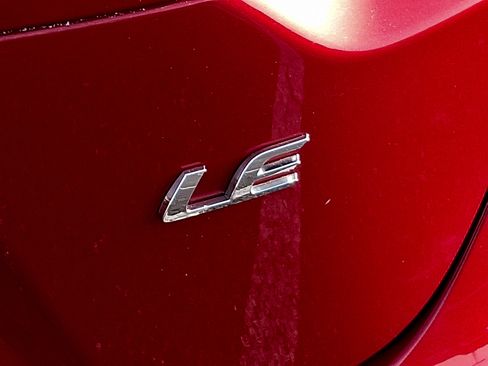 Certified 2021 Toyota Corolla LE image 29