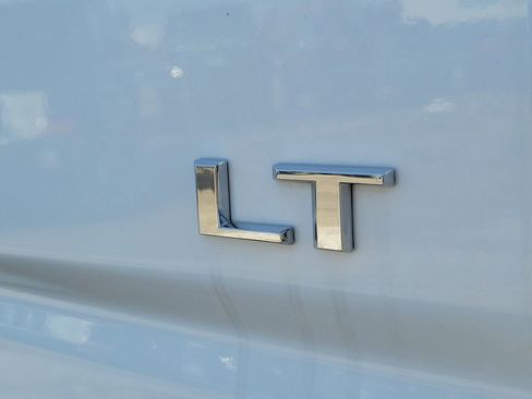Certified 2022 Chevrolet Silverado 3500 LT w/ Texas Edition AWD/4WD image 9