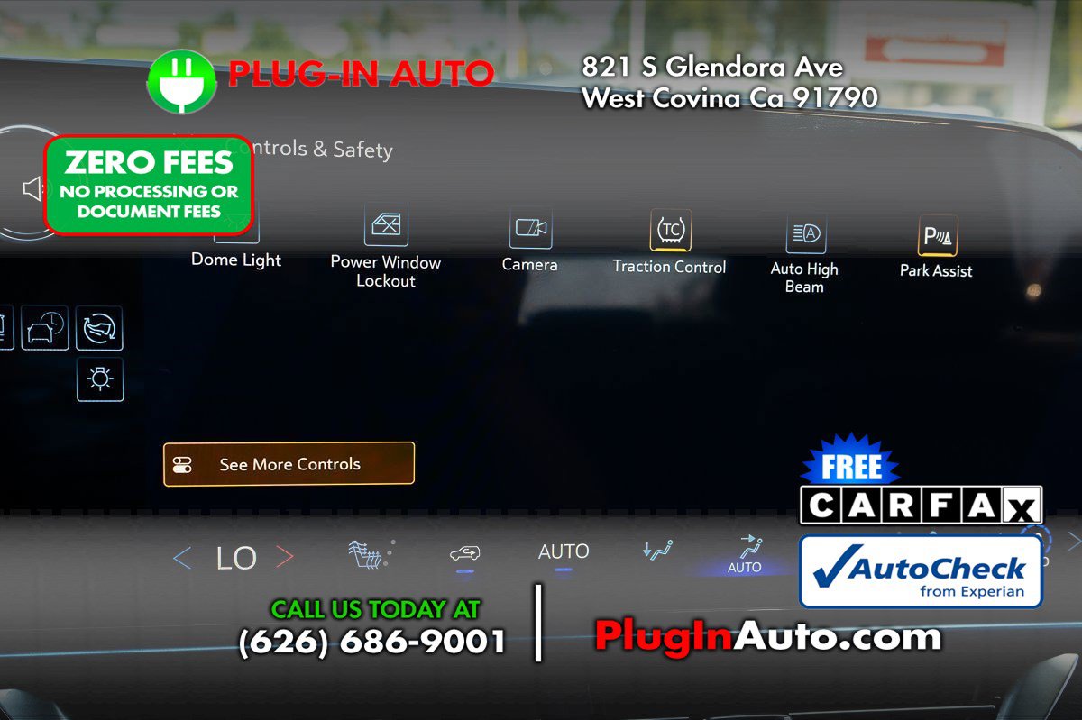 Used 2024 Chevrolet Equinox EV LT w/ LPO, Blackout Package FWD image 35