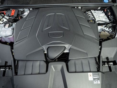New 2026 Porsche Cayenne AWD/4WD image 34