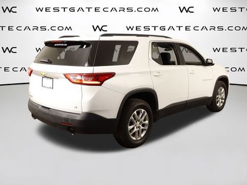 Used 2021 Chevrolet Traverse LT FWD image 49