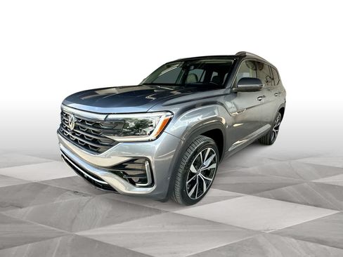 Used 2024 Volkswagen Atlas SEL Premium R-Line AWD/4WD image 4