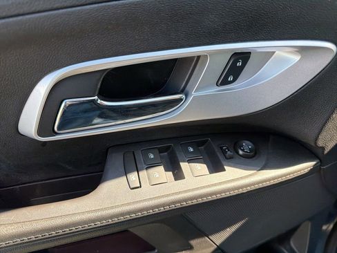 Used 2016 Chevrolet Equinox LT image 10