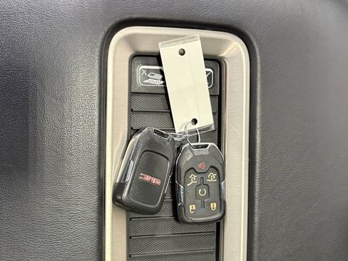 Used 2017 GMC Yukon Denali w/ Open Road Package image 41