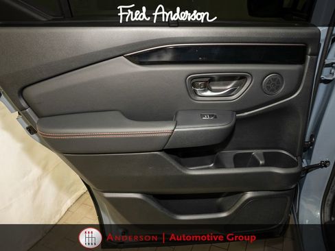 Used 2024 Honda Pilot TrailSport image 14