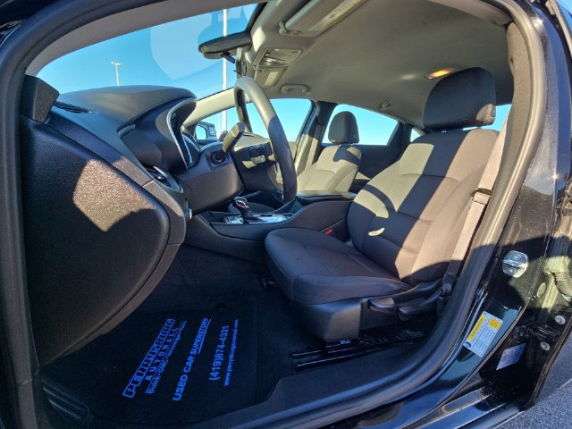 Used 2022 Chevrolet Malibu LS FWD image 18