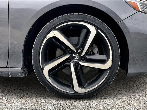 Used 2019 Honda Accord Sport image 9