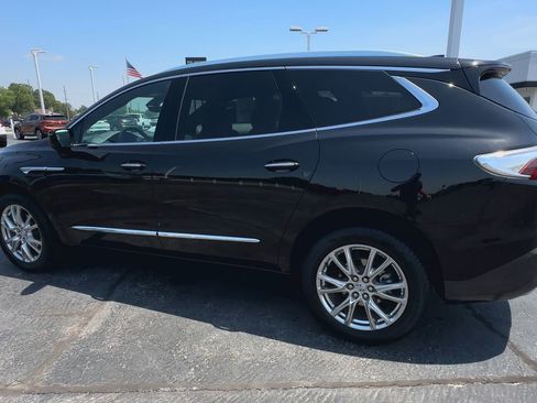 Certified 2023 Buick Enclave Essence w/ Experience Buick Package image 6