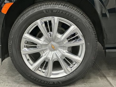 Used 2021 Chevrolet Tahoe High Country w/ Premium Package RWD image 36