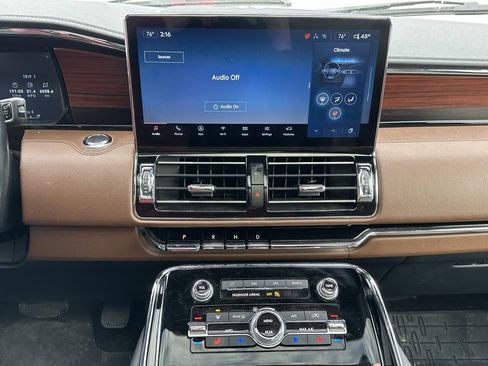 Used 2023 Lincoln Navigator L Reserve image 38