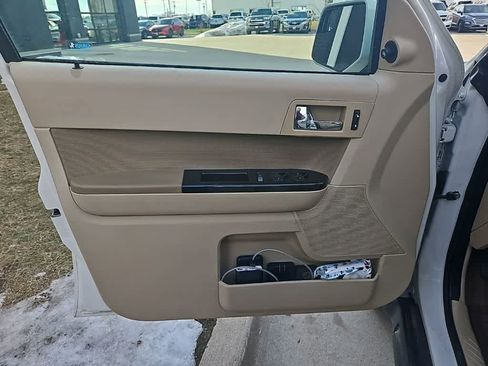 Used 2012 Ford Escape Limited image 11